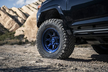 2022 Toyota 4Runner - Black Rhino ETOSHA - Blue Wheel Pros